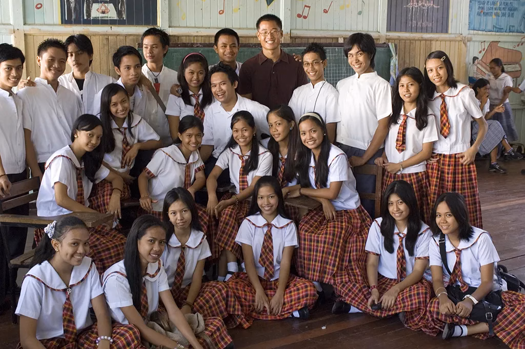 A picture of high school students in the Philippines. There is a strong case for American influence in Filipino education.