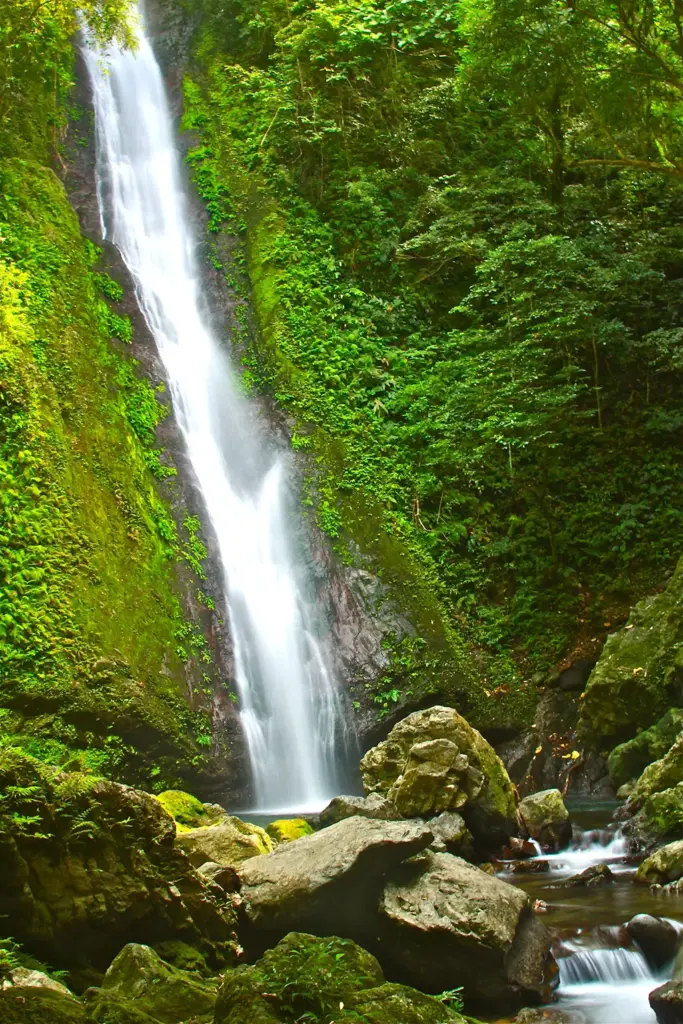 Breathtaking Kabigan Waterfalls, Pagudpud, locos Norte. A hidden gem of Luzon's Northern Coast.